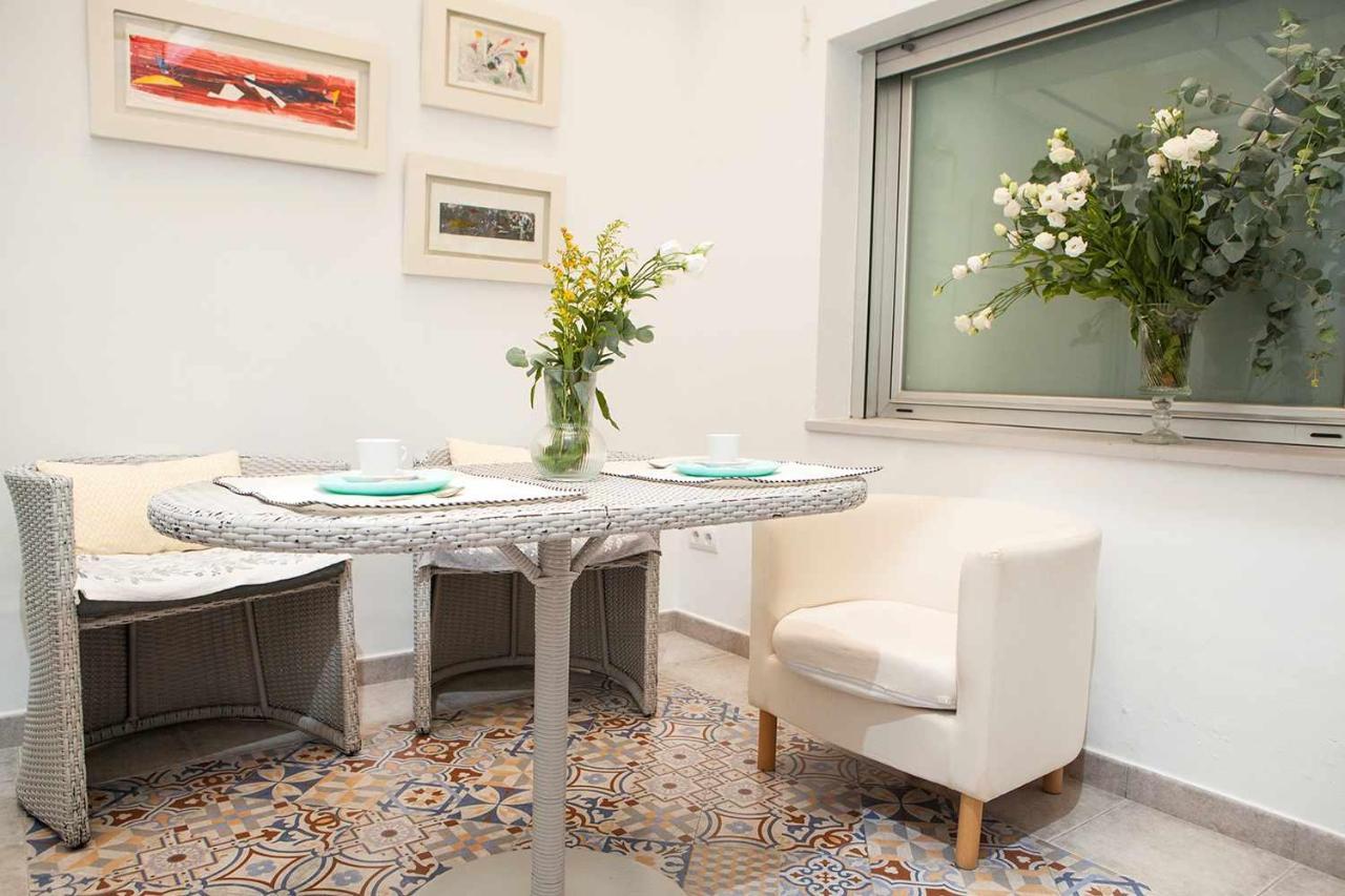 Charming Apartment With Pool And Garage إشبيلية المظهر الخارجي الصورة